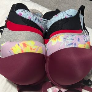 Bra lot of 6- all used except 1 is still new